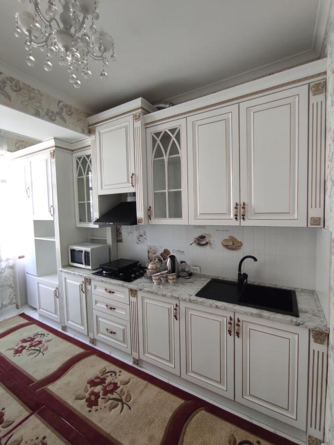 Prestigious Apartment In Бішкек Екстер'єр фото