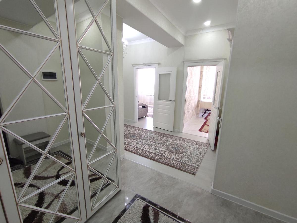 Prestigious Apartment In Бішкек Екстер'єр фото